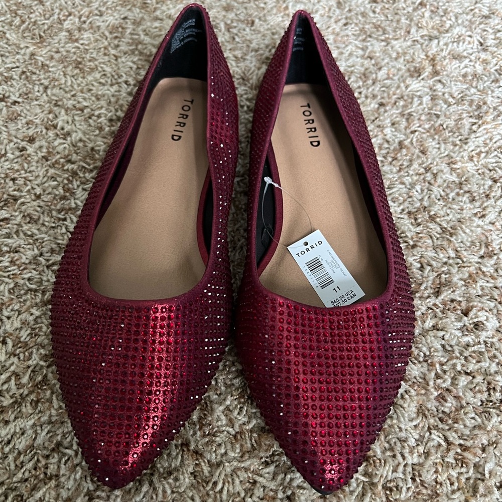 Torrid 11 wide Ruby Red Rhinestone Flats BNWT